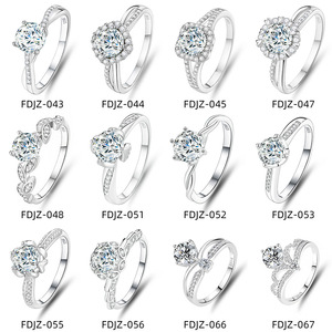 Anello in <span class=keywords><strong>Argento</strong></span> Sterling 925 con Moissanite da 1 Carato, Design <span class=keywords><strong>Solitario</strong></span> Scintillante, Gioiello da Donna per Uso Quotidiano - Product Image 4