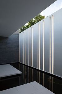Clôture de sécurité pour la maison en <span class=keywords><strong>panneaux</strong></span> à lamelles modernes personnalisés, en aluminium résistant à la corrosion, pour l'intimité du jardin extérieur, pour la maison et le jardin - Product Image 1