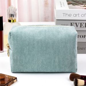 กระเป๋าเครื่องสำอางแต่งหน้าสำหรับกระเป๋ากระเป๋าซิปปิดวัสดุโพลีเอสเตอร์ดีไซน์แฟชั่นน้ำหนักเบา - Product Image 3