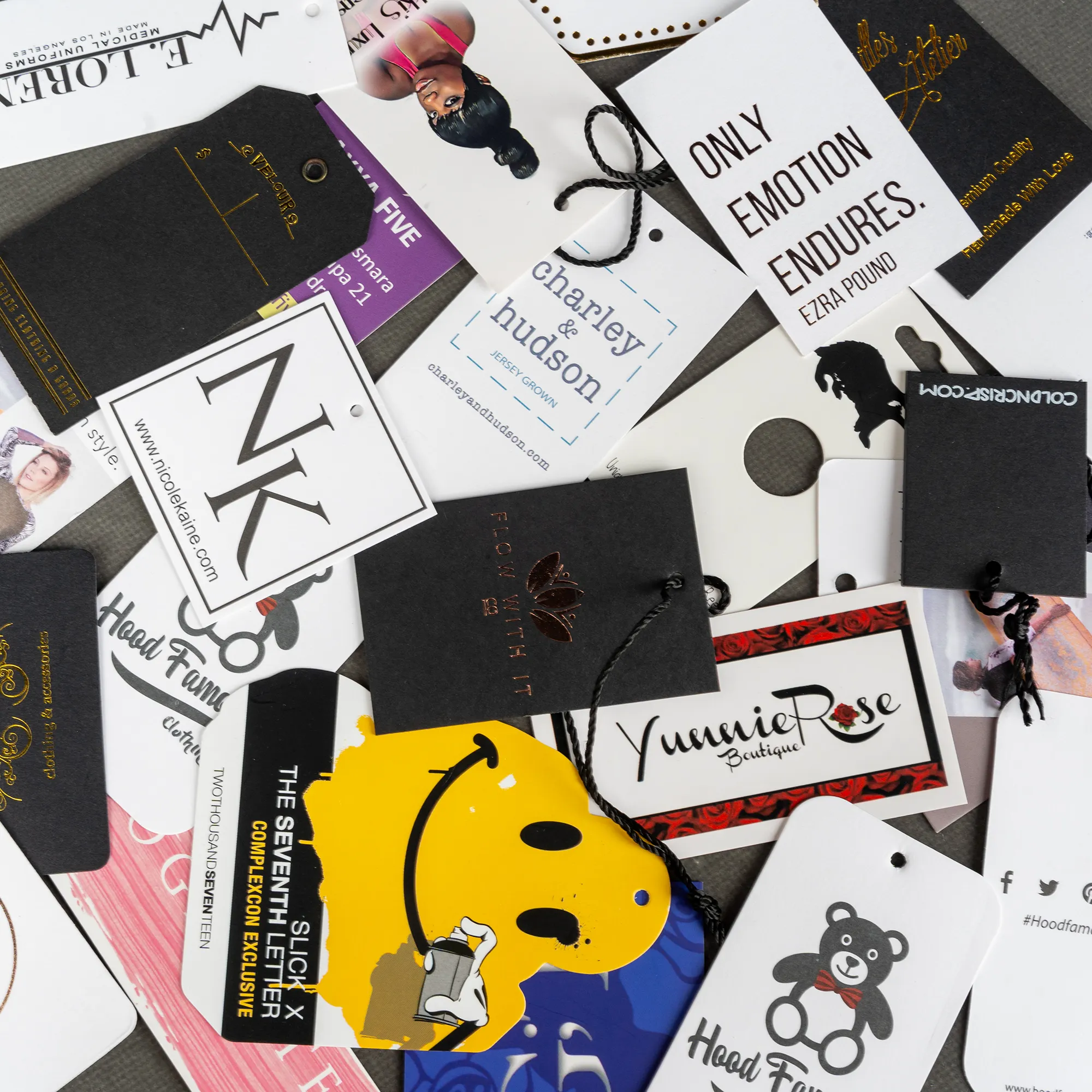 Ecológico Swing Hangtags Etiquetas y etiquetas Pricetag Logotipo personalizado Etiqueta de ropa