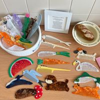 JOYSON Fashion Grappige Schattige Bloem Fruit Dier Groente Vis Vorm Draagbare Acetaat Haar Kam voor Cadeaus