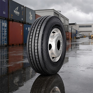 Pneu de camion radial sans chambre à air 205-225 mm, pneu radial TBR tout acier pour essieu directeur, neuf - Product Image 1