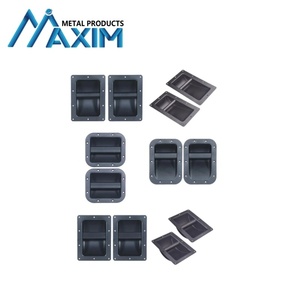 Manija de altavoz de metal recubierta de aerosol de hierro negro para <span class=keywords><strong>hardware</strong></span> de caja de estante y piezas de gabinete de altavoz manijas de gabinete de tracción - Product Image 1