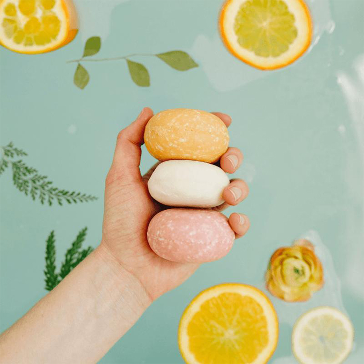 Лидер продаж 100%, фирменная этикетка, жестяная коробка ручной работы для веганов, подарочный набор, мыло для волос, натуральные пузырьки, чистый органический Твердый шампунь для волос