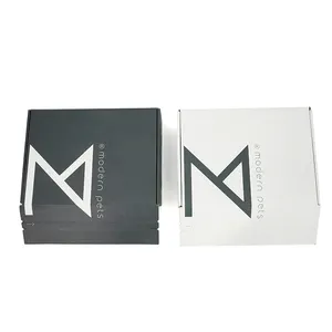 HOT Luxury Folding Custom Logo Papel de cartón rígido duro Negro blanco ropa zapatos Insertar