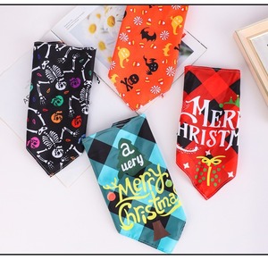 Babero multiusos para mascotas, bufanda triangular navideña, calentador de cuello para gatos, diseño a cuadros de Papá Noel, decoración adorable, artículos para mascotas - Product Image 2