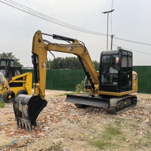 Mini-excavatrice Caterpillar CAT306E2 d'occasion de 6 tonnes à prix avantageux, composants essentiels incluant moteur et pompe - Product Image 2