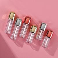 Nouveau Tube de Brillant à Lèvres Vide Transparent Personnalisé 5ml 7ml Carré avec Applicateur