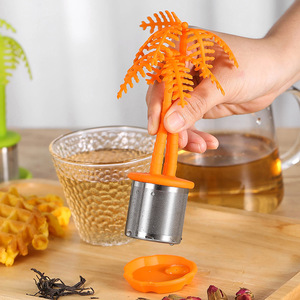 Infuseur à thé en acier inoxydable avec joint en <span class=keywords><strong>silicone</strong></span>, filtre à feuilles fines pour tasses et théières, design portable en forme de cocotier - Product Image 3