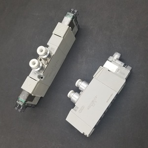Vanne solénoïde Ckd 4GD119-E2C pour utilisation en automatisation industrielle - Product Image 3