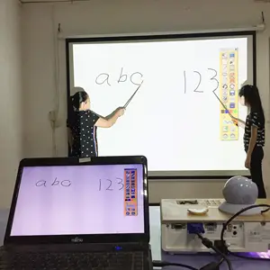 超声波设备转换投影仪与计算机学校教学系统连接。