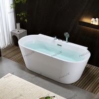 Baignoire autoportante ovale en acrylique blanc pur de 1,5-1,7 m pour usage hôtelier, profonde et autonome