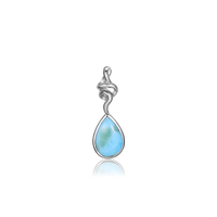 Pendentif en argent sterling 925 éthéré avec un grand larimar bleu naturel, un éclat bleu océan et un design de bélière délicat