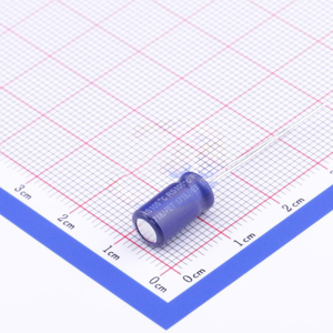 Condensador electrolítico axial de alta fiabilidad ERS1EM101E11OT con larga vida útil y paquete compacto con plomo radial - Product Image 1