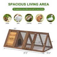 Cage extérieure marron à 2 portes pour petits animaux, poulailler triangulaire avec enclos pour poulets en bois
