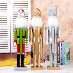 <span class=keywords><strong>Casse</strong></span>-<span class=keywords><strong>noisette</strong></span> de Noël classique fait main de haute qualité Shunbei 24 pouces <span class=keywords><strong>60</strong></span> <span class=keywords><strong>cm</strong></span> en Schima Superba et MDF, vente en gros d'usine - Product Image 3