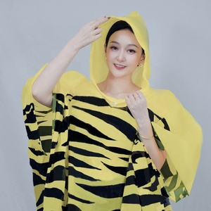 Campione gratuito monouso impermeabile <span class=keywords><strong>pioggia</strong></span> di plastica per Poncho cappotto personalizzato portatile per viaggi e Tour all'aperto su <span class=keywords><strong>moto</strong></span> e Bik - Product Image 3