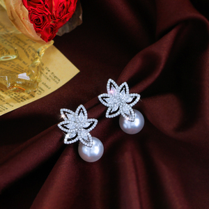 Haute qualité coréen argent plaqué cubique Zircon fleur goutte mariée perle boucles d'oreilles pour les femmes <span class=keywords><strong>Costume</strong></span> de mariage bijoux quotidiens - Product Image 2