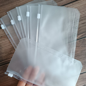 Vente en gros 6 trous perforés A7 A6 A5 PVC résistant à l'eau Classeur pour pochette Sac à fermeture éclair Sac d'argent Portefeuille Enveloppe - Product Image 1