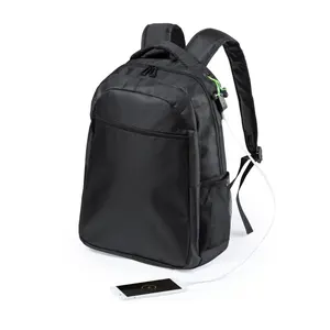 Sac à dos imperméable avec USB, merchandising personnalisé - Product Image 1