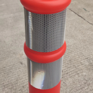 Postes de Seguridad con Base de Goma de 45 Pulgadas, Barrera de Seguridad, Delimitador de Tráfico con Collares Reflectantes - Product Image 6