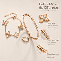 Bracelet Trèfle Tendance pour Femme, Sertissage Pavé Haut de Gamme, Élégant et Raffiné, Plaqué Or Rose et Argent, Idéal Cadeau pour Femme