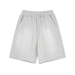 Shorts vintage délavés pour hommes, coupe oversize, style streetwear, poids lourd, avec logo personnalisé OEM, pour l'été, effet délavé à l'acide. - Product Image 5