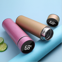 Bouteille d'eau intelligente de haute qualité de 500ml avec logo personnalisé Affichage de la température au design moderne isolé par LED