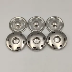 Fabrication de boutons-pression en métal pour la couture et la couture