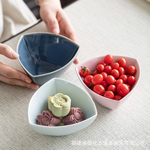 Juego de Tazones de Cerámica Triangulares para Ensalada, Frutas, Helado y Postre, Vajilla para Cocina y Mesa, Juego de 3 Piezas - Product Image 1