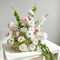 Stofrose kunstbloemen voor bruiloft, bloemstukken voor de gangpaden, kolomstandaard, bloemarrangement voor ceremonie en receptie decoratie