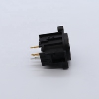 Connettore XLR a 3 pin curvo in plastica PA66 di alta qualità, maschio e femmina, con contatti in lamiera di rame e grado di protezione 125VAC