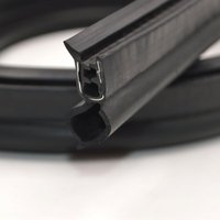 Bandes d'étanchéité en caoutchouc extrudé personnalisées OEM Profilés de moulage en silicone/EPDM/PVC avec service de découpe et de traitement