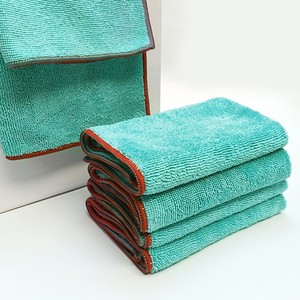 Serviette de lavage auto en microfibre 40x40cm 500GSM, tissu absorbant brossé pour véhicules - Product Image 2