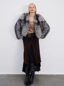 2025 giacca <span class=keywords><strong>corta</strong></span> da ragazza con <span class=keywords><strong>pelliccia</strong></span> di volpe naturale personalizzata da donna in vera <span class=keywords><strong>pelliccia</strong></span> di volpe - Product Image 4