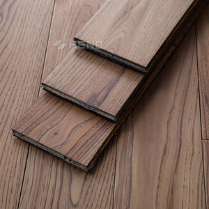 Pavimento Laminato in Quercia Lucida di Alta Qualità, 1200mm di Lunghezza, 8mm/12mm di Spessore, Disponibile in 20 Colori, Prodotto in Germania - Product Image 4