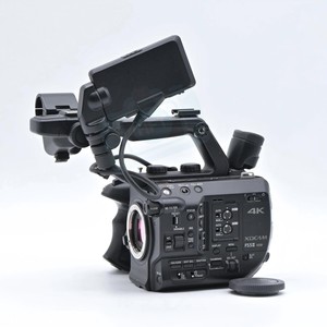 Videocámara de Mano Profesional HFT FS5 Mark II 4K, Sensor CMOS de Fotograma Completo, Pantalla de 3.5 Pulgadas, Zoom Óptico de 10x-20x - Product Image 1