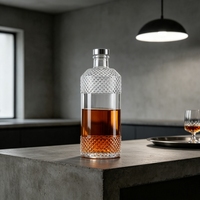 Bouteille de spiritueux vintage en plastique noir mat en forme de cheval de 375 ml avec bouchon en liège pour whisky, vodka, brandy, gin, rhum, tequila, liqueur