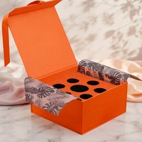 Boîte cadeau magnétique personnalisée avec logo, fermeture à ruban, carton rigide, laminage mat, insert en mousse pailletée, ensemble cosmétiques et soins de la peau