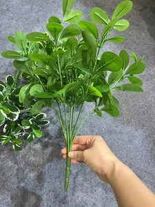 Décor de verdure de Noël intérieur et extérieur buissons et <span class=keywords><strong>faux</strong></span> arbustes de Schefflera en soie artificielle pour décoration de jardin et de bureau - Product Image 4