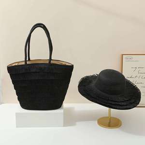 Sac fourre-tout tendance grande capacité pour femme avec fermeture éclair, nouveau sac de plage en paille tressée 2025 avec pompons - Product Image 6