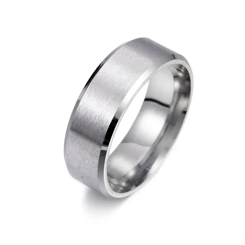 Yiwu DAICY gioielli all'ingrosso ultimo Trendy economico design semplice 8MM superficie opaca rettifica anello in acciaio inossidabile da uomo