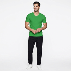 Nouveaux T-shirts à col en V ajustés pour hommes, mode estivale, T-shirts unis pour hommes, T-shirts en coton uni grande taille pour hommes - Product Image 1