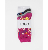 Emballage personnalisé pour chaussettes avec carte en papier, vente en gros de 2 paires de chaussettes avec étiquettes de fermeture à la taille, emballages de chaussettes OEM pour les marques