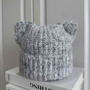 Gorro de Punto Unisex con Orejas de Gato, Cálido, Grueso, Transpirable e Impermeable para Viajes, Invierno 2025, Nueva Llegada, Alta Calidad - Product Image 4