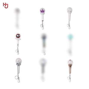 Light Stick Kpop en Oferta, Mini Light Stick de PVC con Llavero del Grupo Coreano Stray Kids B <span class=keywords><strong>T</strong></span> <span class=keywords><strong>S</strong></span> para Colección de Fans y Conciertos - Product Image 3
