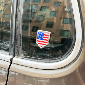 Venta al por Mayor de Adhesivos Personalizados con Logotipo de Coche de Metal con Bandera Americana, <span class=keywords><strong>Mini</strong></span> Bandera 3D para Coche, Etiquetas Pequeñas - Product Image 2