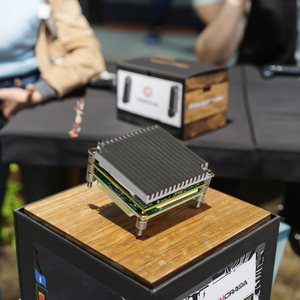 Phụ kiện máy bay không người lái FPV tự động theo dõi và nhận diện, điều khiển từ xa 40mm với mô-đun dẫn hướng AI và <span class=keywords><strong>camera</strong></span> - Product Image 3