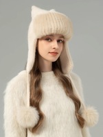 Bonnet en laine tricoté brodé à la main pour femme avec pompon en fourrure de vison, mélange de laine courant pour le voyage