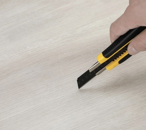 Không thấm nước <span class=keywords><strong>Vinyl</strong></span> tấm ván nhựa bấm vào khóa cứng nhắc lõi SPC lai <span class=keywords><strong>Vinyl</strong></span> sàn SPC sàn 6mm 7mm 8mm - Product Image 4